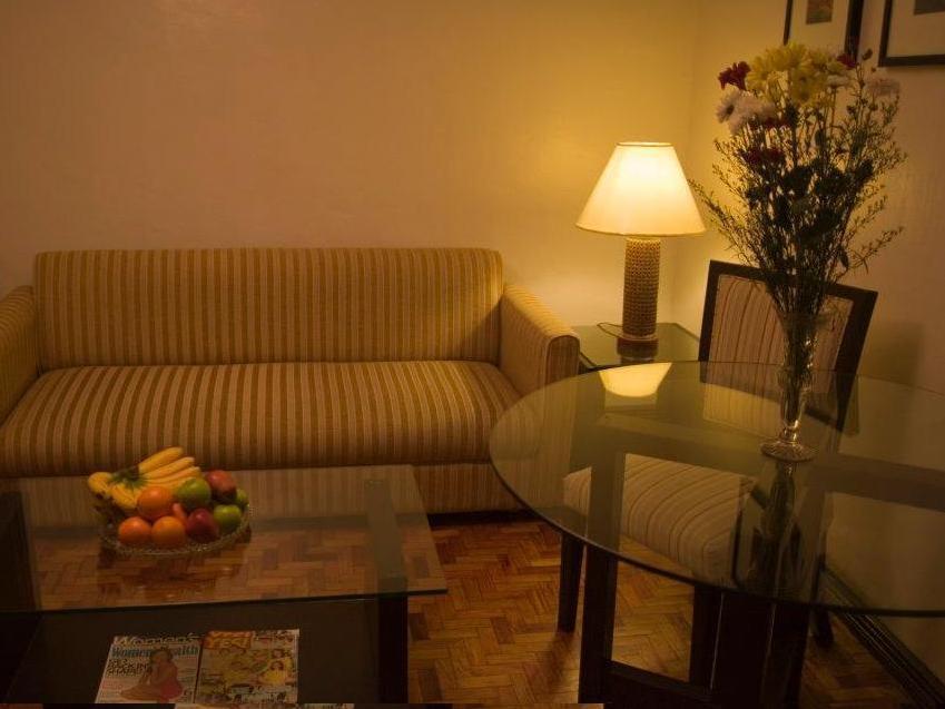 El Rico Suite Makati By Reddoorz Makati City Luaran gambar